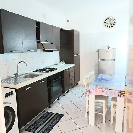 Brezza Di Mare Апартаменты Чивитавеккья